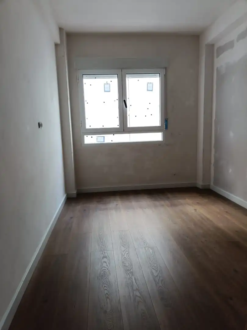 Habitación de Piso en venta en Valencia con Aire acondicionado, Parquet y Balcón