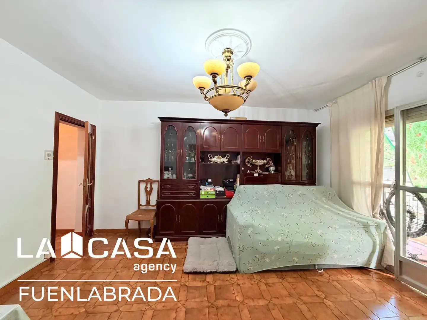 Piso en venta en  Madrid Capital con Terraza