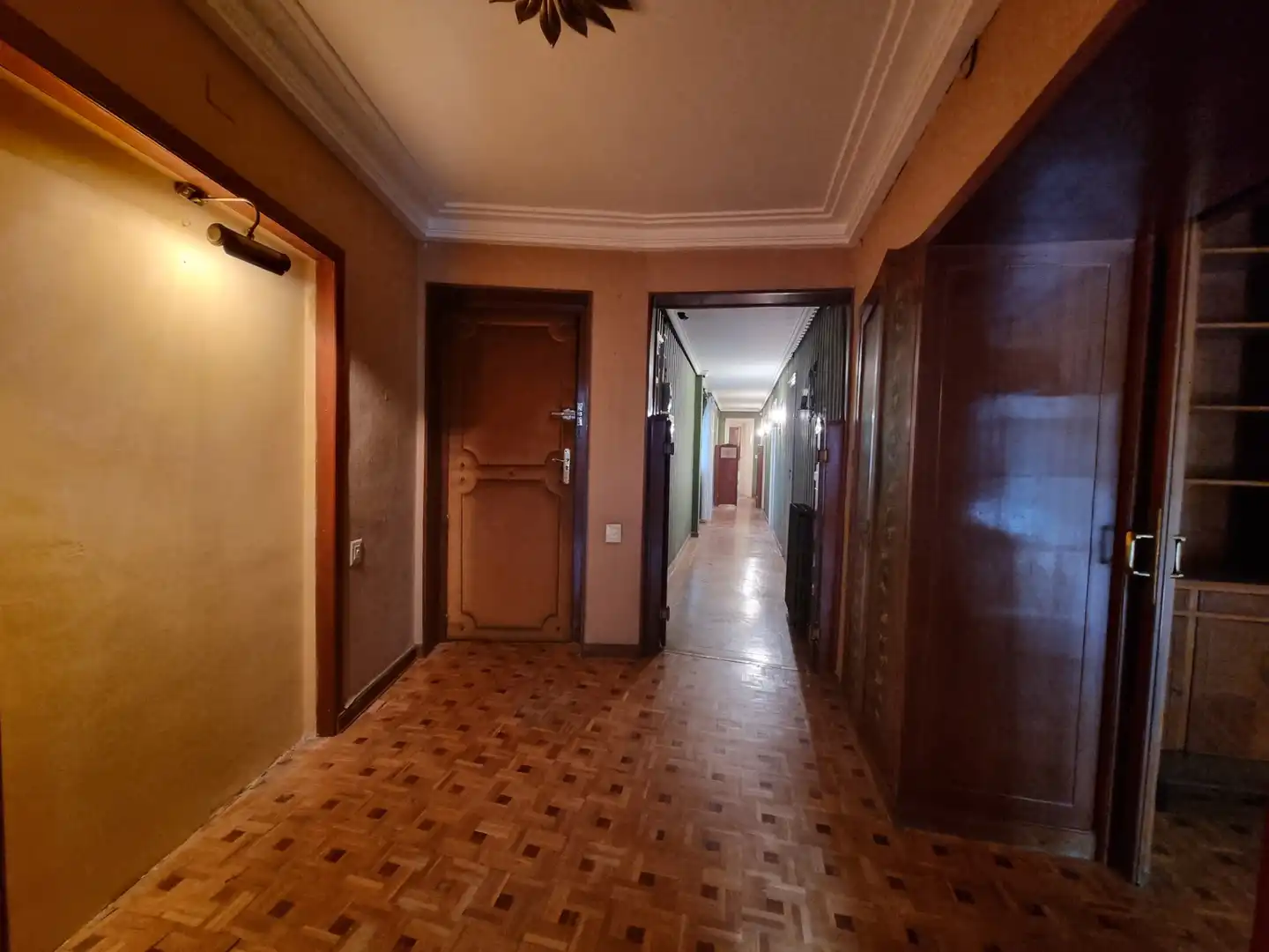 Piso con terraza en venta en Plaza Ramón Benito Aceña 3, imagen 2