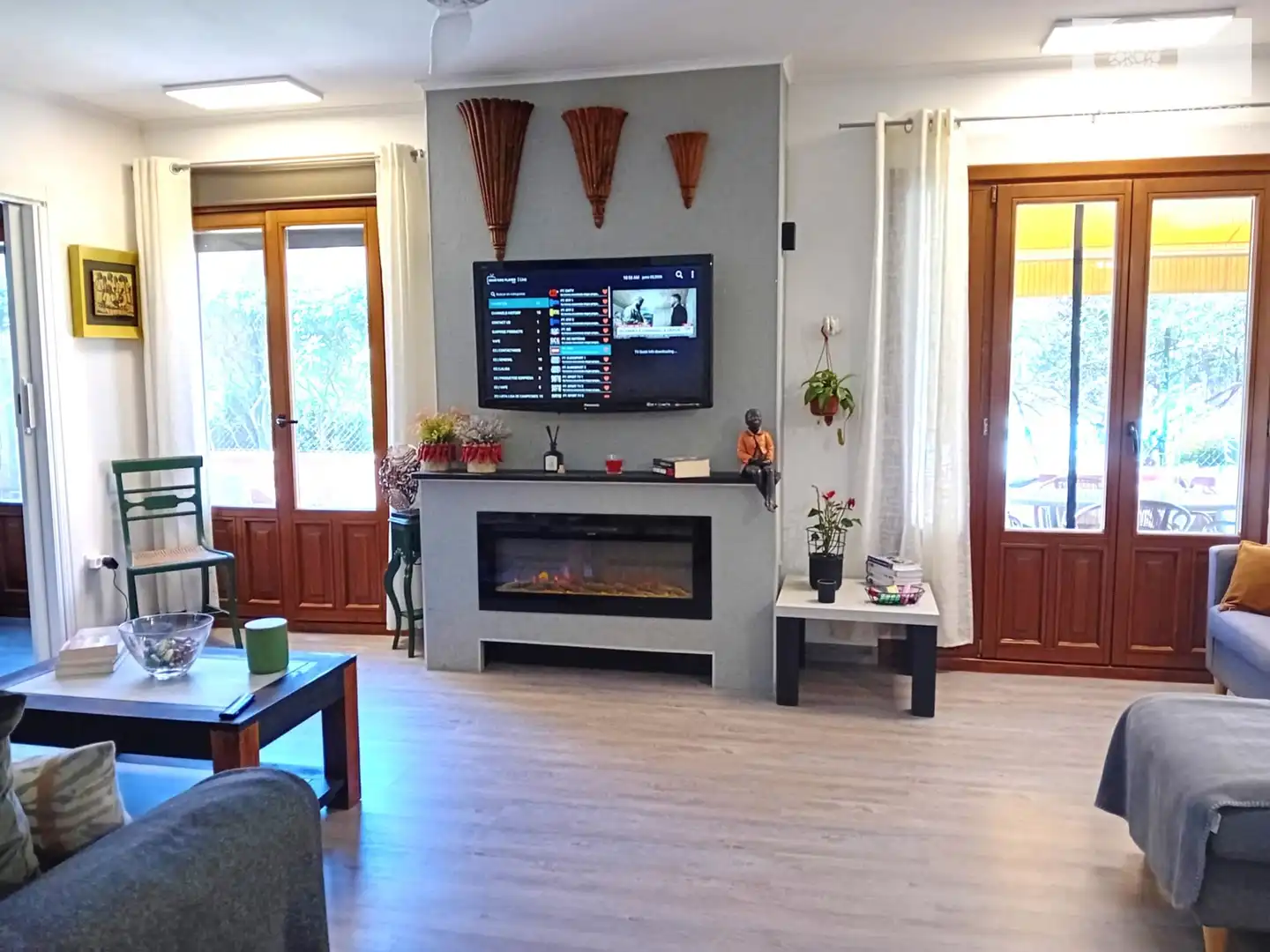Wohnzimmer von Wohnung zum Verkauf in Ayamonte mit Klimaanlage, Privatgarten und Möbliert