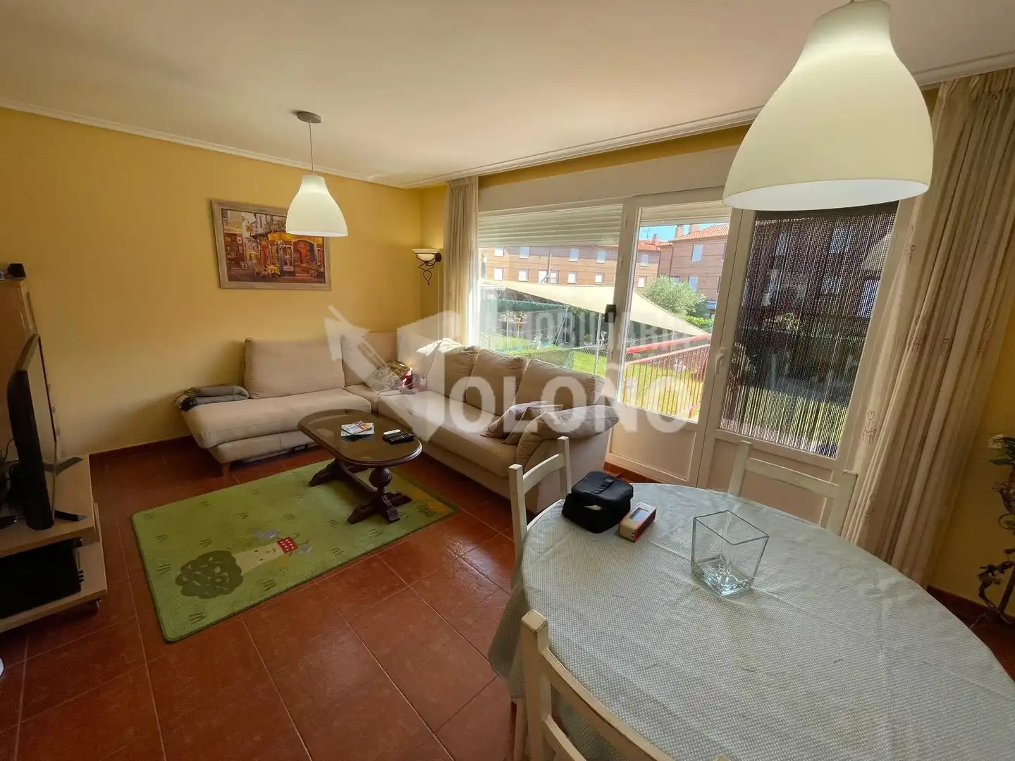 Sala de estar de Casa o chalet en venta en Alesanco con Calefacción, Jardín privado y Parquet
