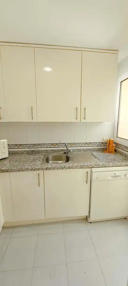 Attic for rent in La Duquesa