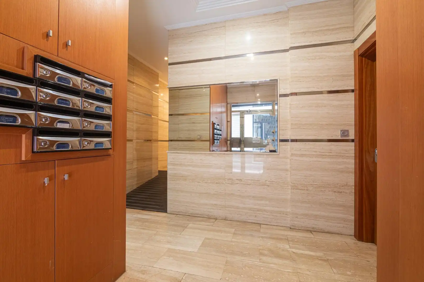 Flat for sale in Elche / Elx  with Air Conditioner and Furnished