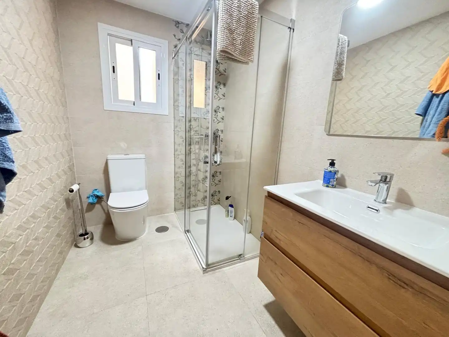 Bathroom of Flat for sale in Ciudad Real  with Air Conditioner, Heating and Terrace