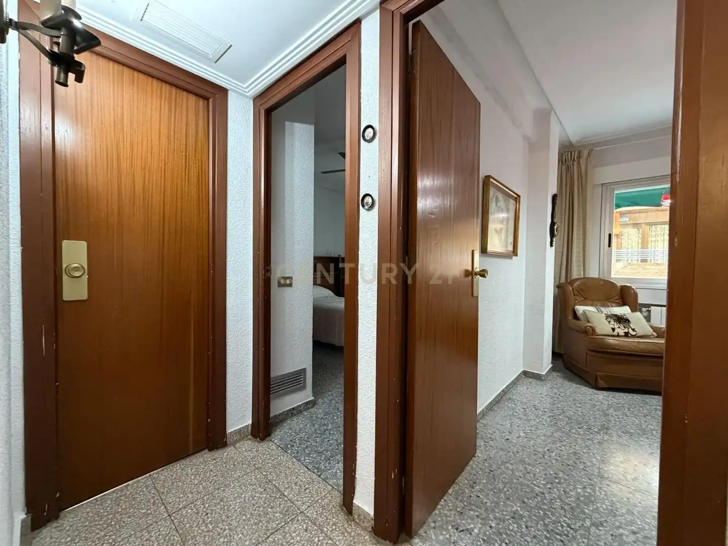 Flat for sale in Cáceres  with Air Conditioner and Washing machine