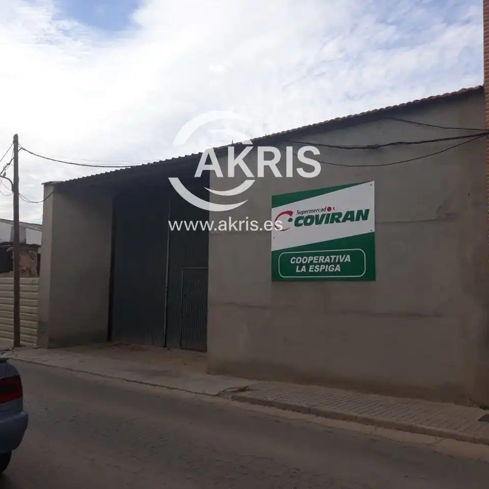 Industrial buildings for sale in Calle Joropo, La Puebla de Almoradiel