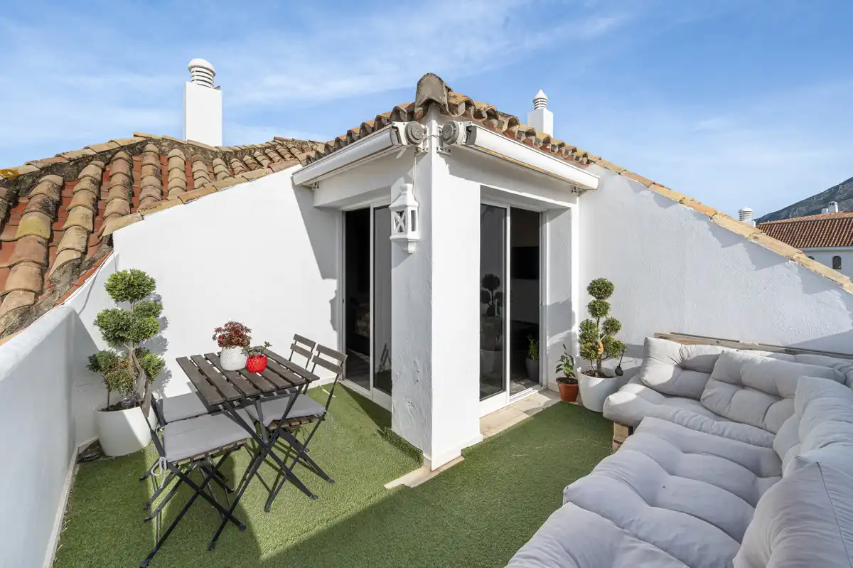 Penthouse with terrace for sale in Milla de Oro, imagen 4