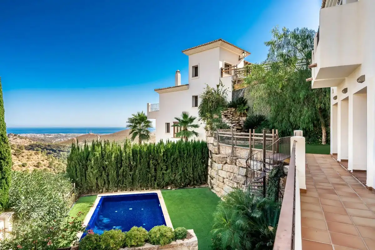 Chalet con piscina en venta en Calle Aixa 1H, imagen 3