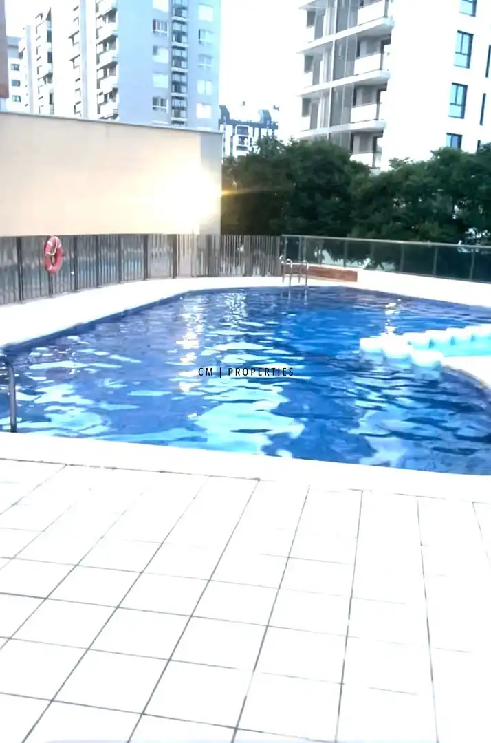 Piscina de Piso de alquiler en Valencia con Aire acondicionado, Calefacción y Parquet