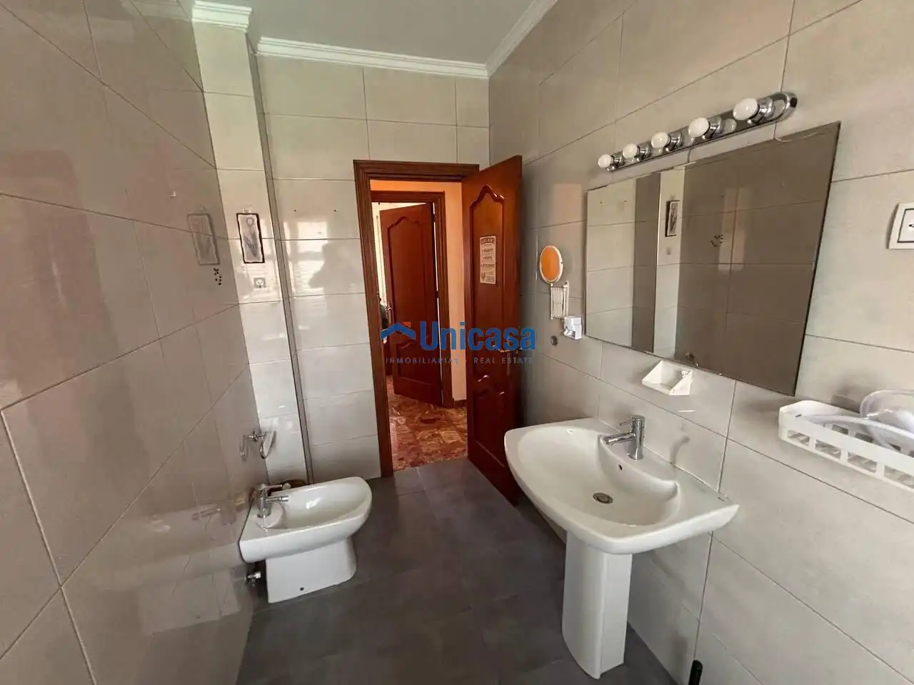 Baño de Piso en venta en Málaga con Aire acondicionado, Terraza y Amueblado