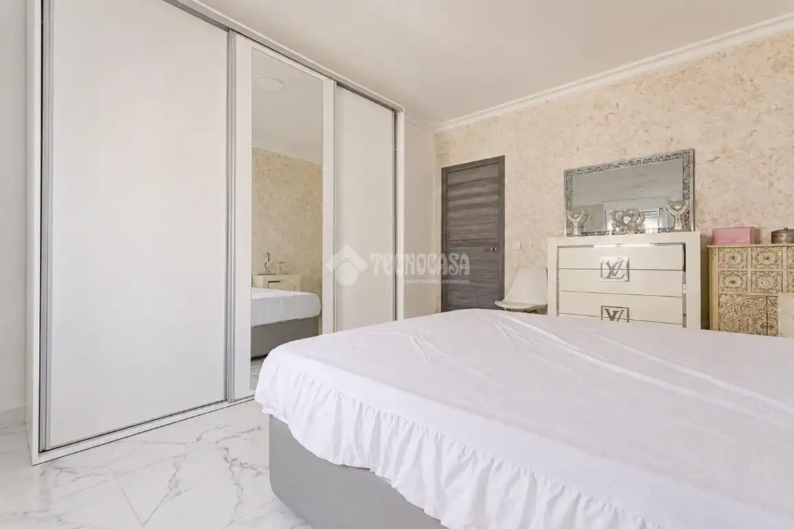 Habitación de Casa o chalet en venta en Almería