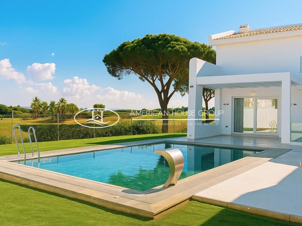 Exterior view of House or chalet for sale in Chiclana de la Frontera  with Air Conditioner, Heating and Private garden