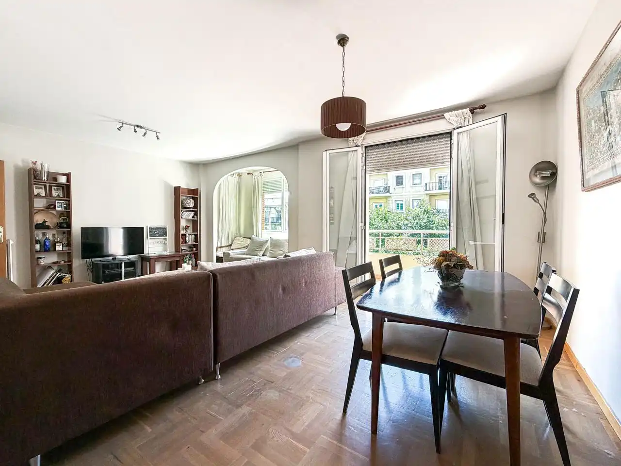 Living room of Flat for sale in Madrid  with Heating, Parquet flooring and Terrace