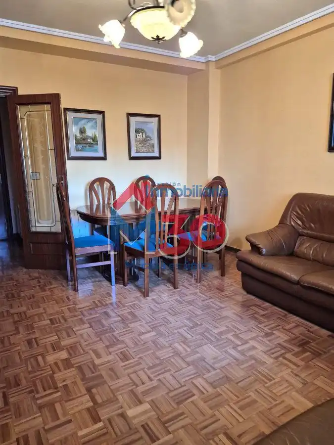 Comedor de Piso en venta en Miranda de Ebro con Calefacción, Parquet y Terraza