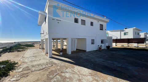 Chalet en venta en La Antilla  Playa, 5 dormitorios.