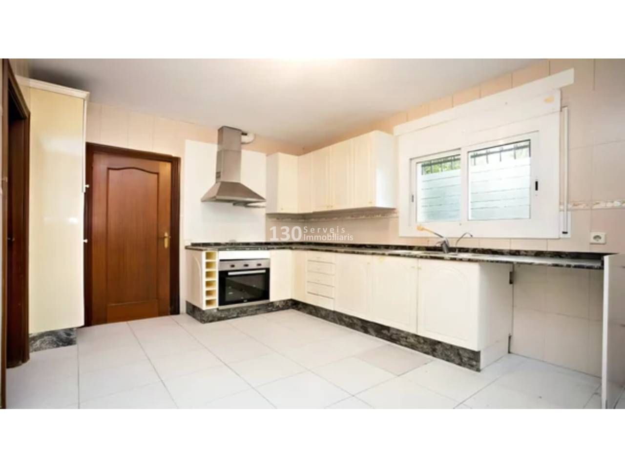 Kitchen of House or chalet for sale in Sant Vicenç de Montalt  with Private garden, Terrace and Swimming Pool