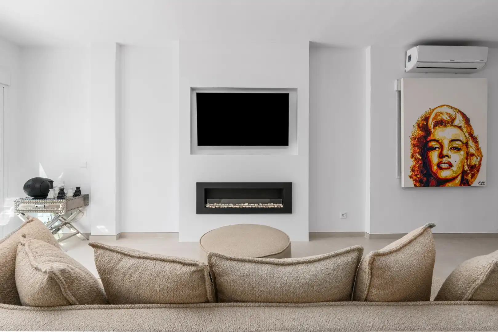 Sala de estar de Casa o chalet en venta en Estepona con Aire acondicionado, Jardín privado y Terraza