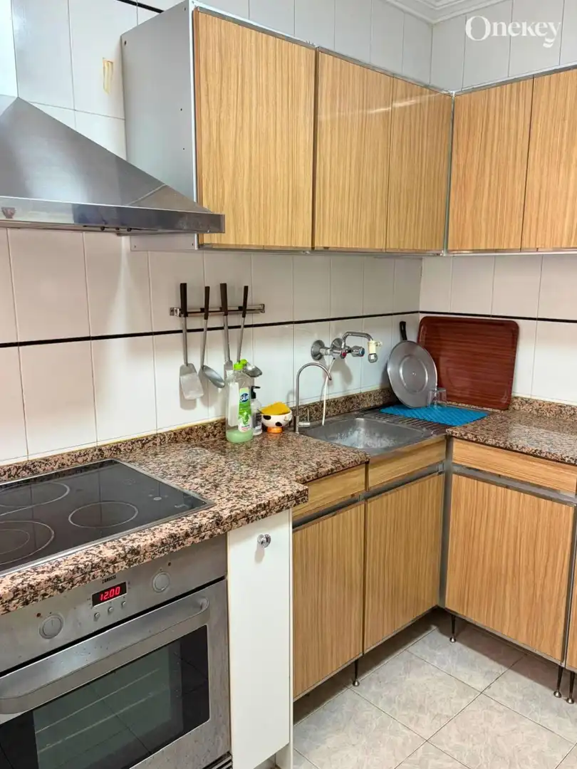 Cuina de Pis per a compartir en Murcia amb Aire condicionat i Balcó
