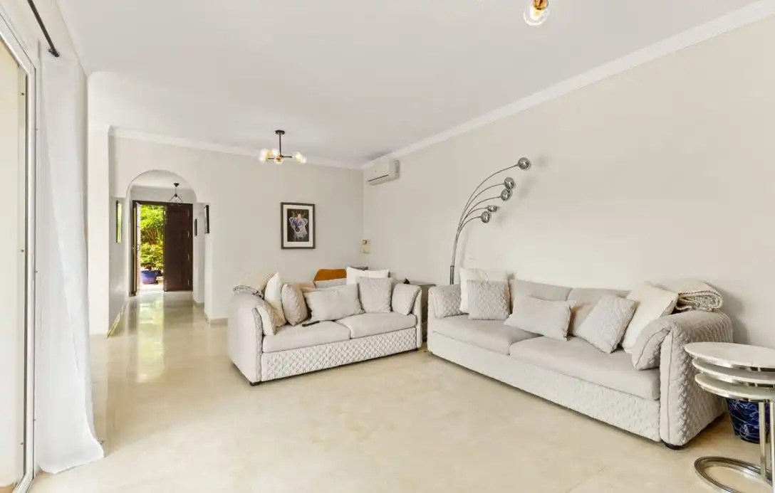 Living room of Houses for sale in Estepona Pueblo