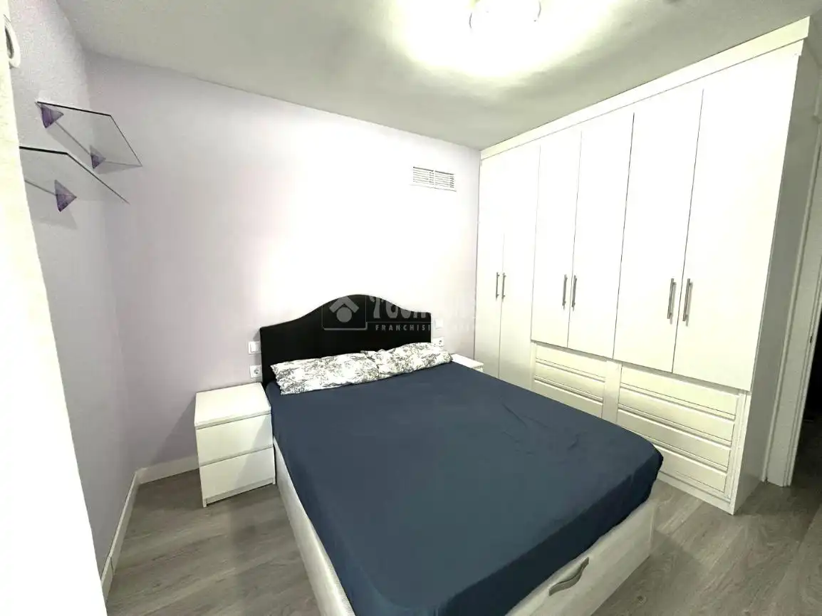 Habitación de Piso en venta en Parla con Aire acondicionado, Parquet y Amueblado