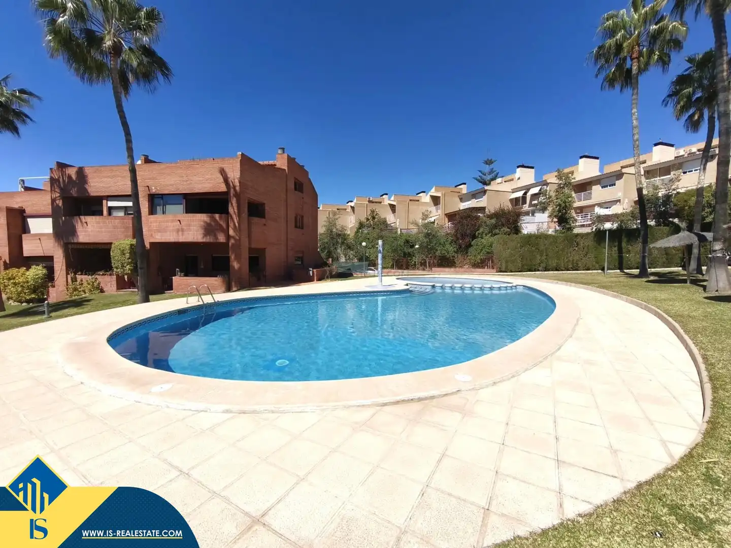 Casa con piscina in vendita a Playa de San Juan - El Cabo de las Huertas, imagen 2