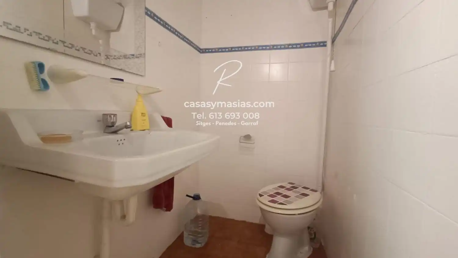 Baño de Casa adosada en venta en Torrelavit con Jardín privado, Terraza y Trastero