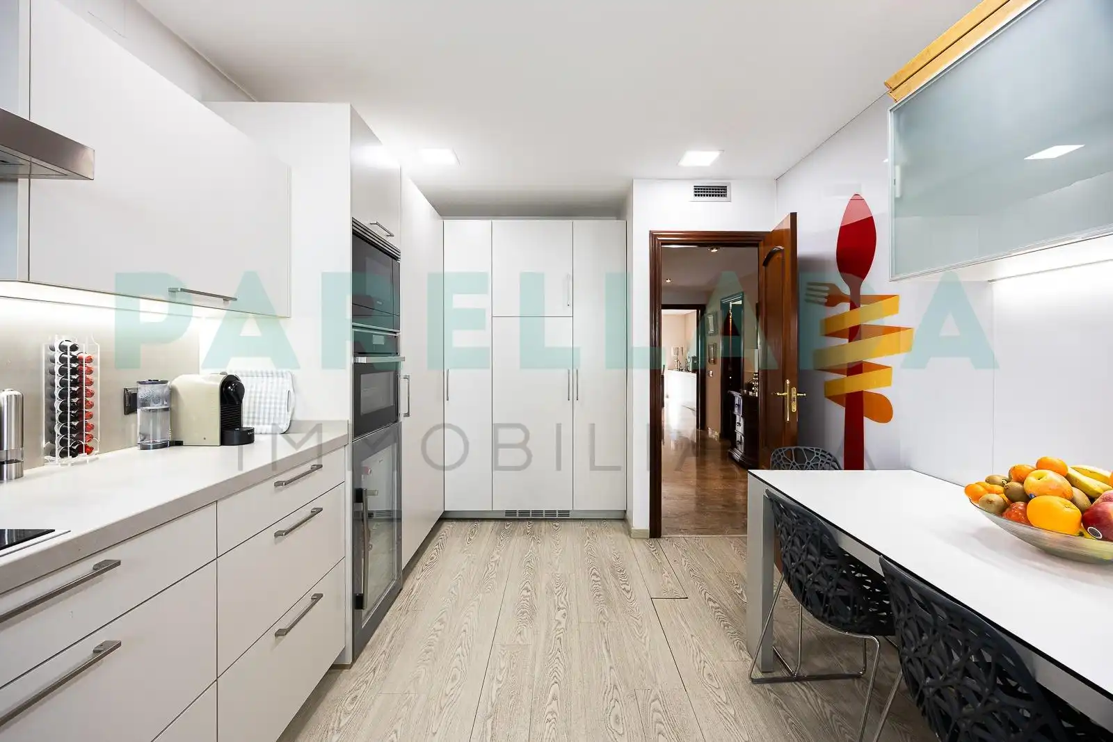 Cocina de Casa o chalet en venta en Badalona con Aire acondicionado, Calefacción y Jardín privado
