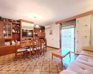 Living room of Flat for sale in  Barcelona Capital  with Air Conditioner, Heating and Balcony