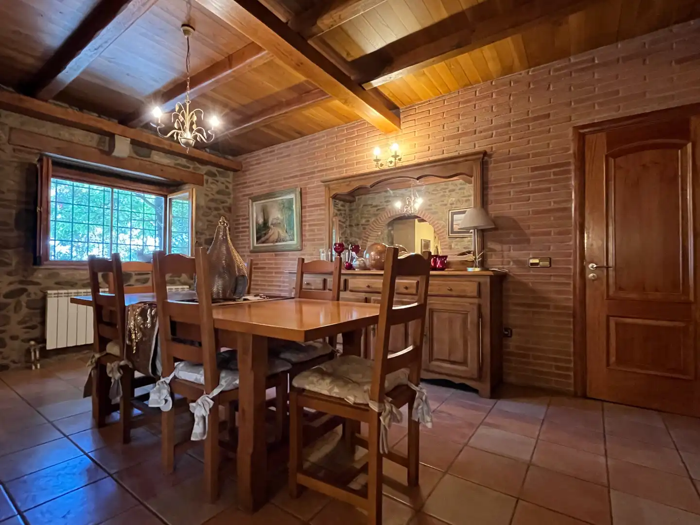 Esszimmer von Country house zum Verkauf in Juià mit Klimaanlage, Heizung und Privatgarten
