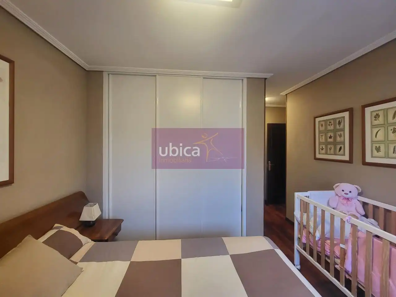 Habitación de Piso en venta en Vigo  con Calefacción, Parquet y Trastero