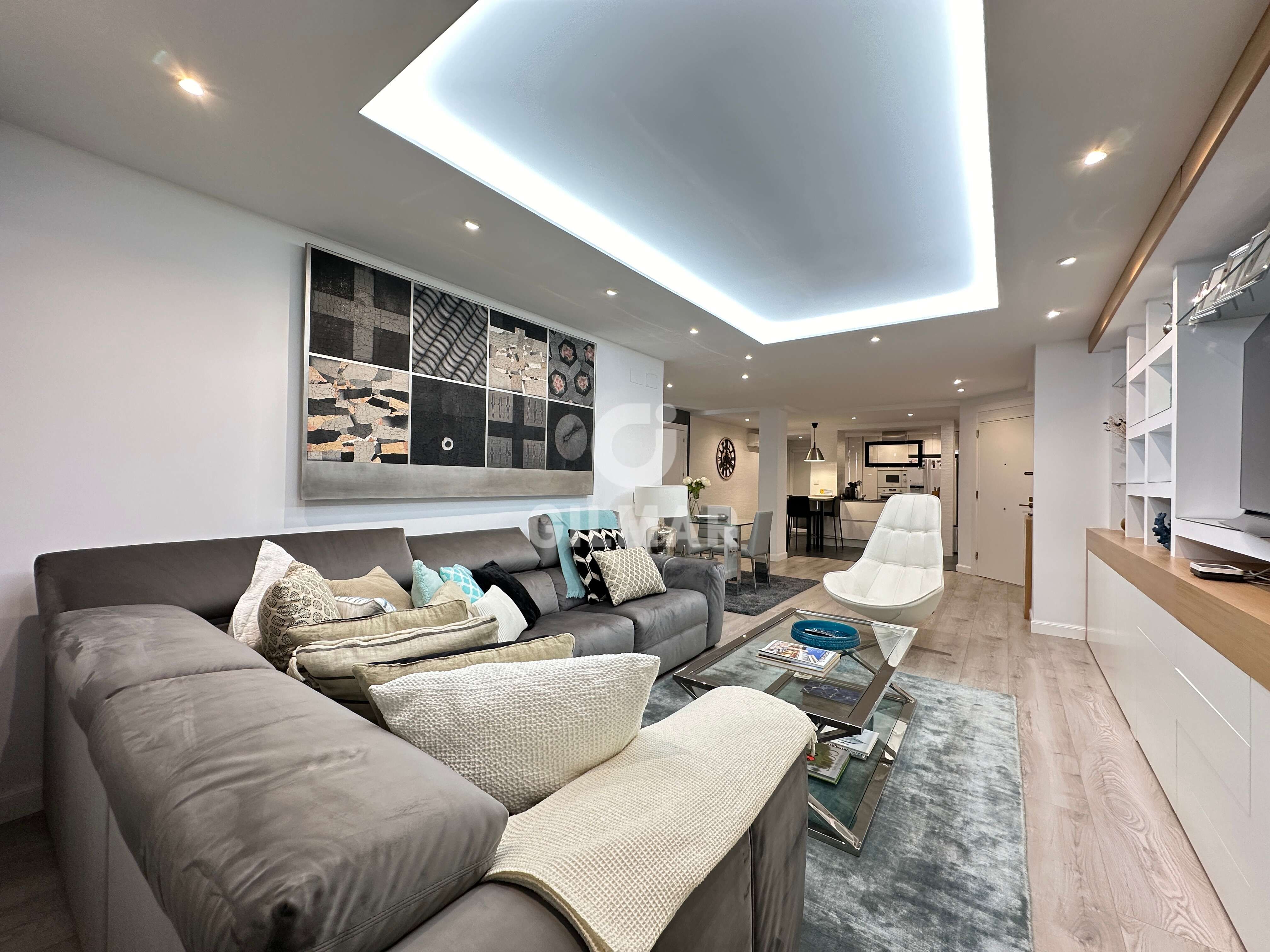 Living room of Flat for sale in  Madrid Capital  with Heating and Storage room