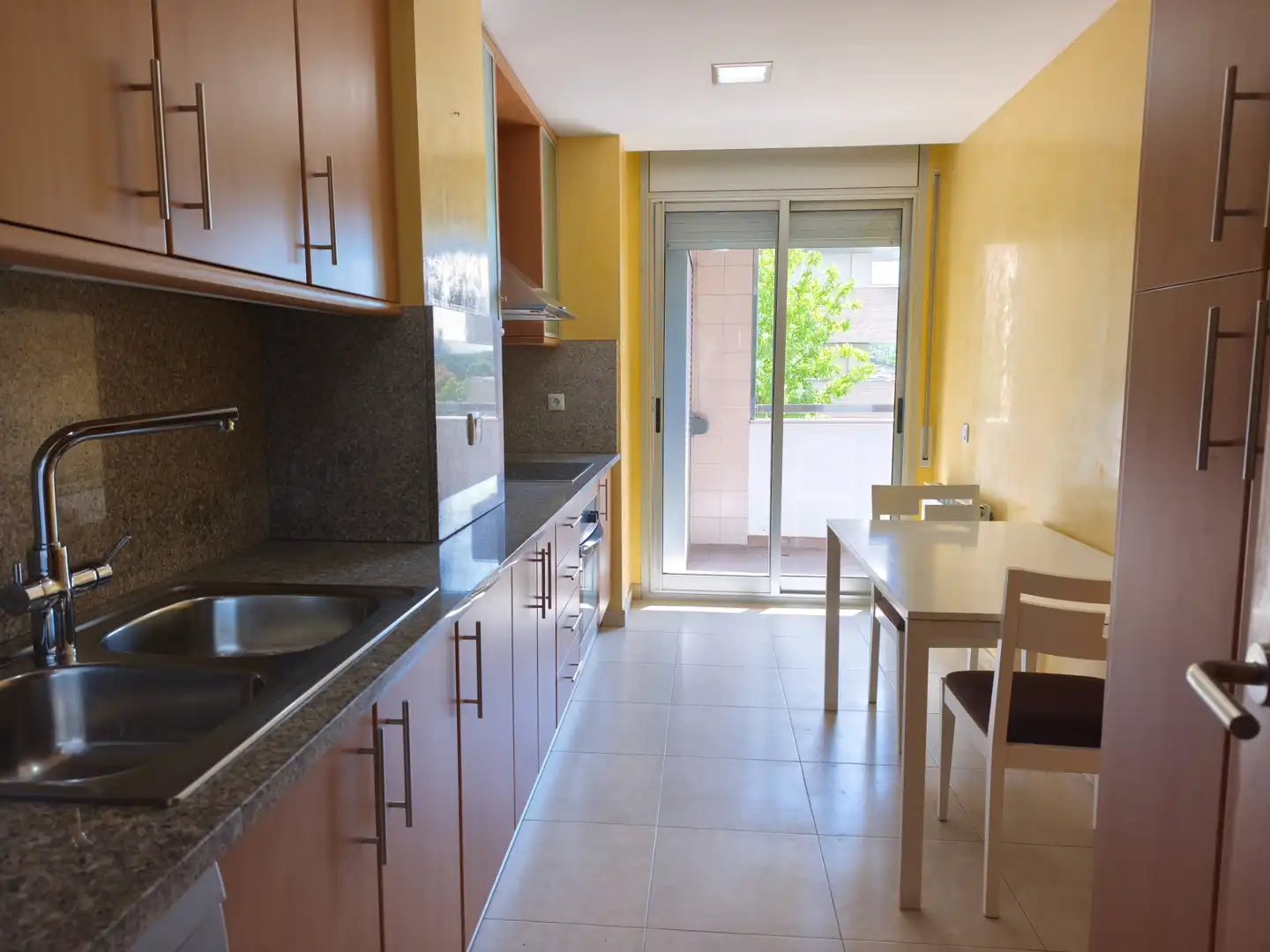 Kitchen of Flat for sale in Salt  with Heating, Private garden and Parquet flooring