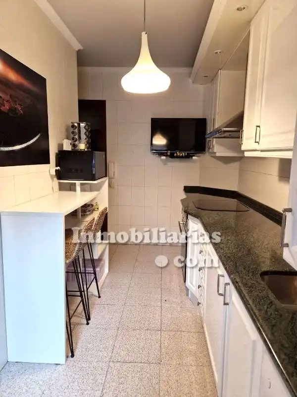Cocina de Ático en venta en Castro-Urdiales con Calefacción, Parquet y Trastero