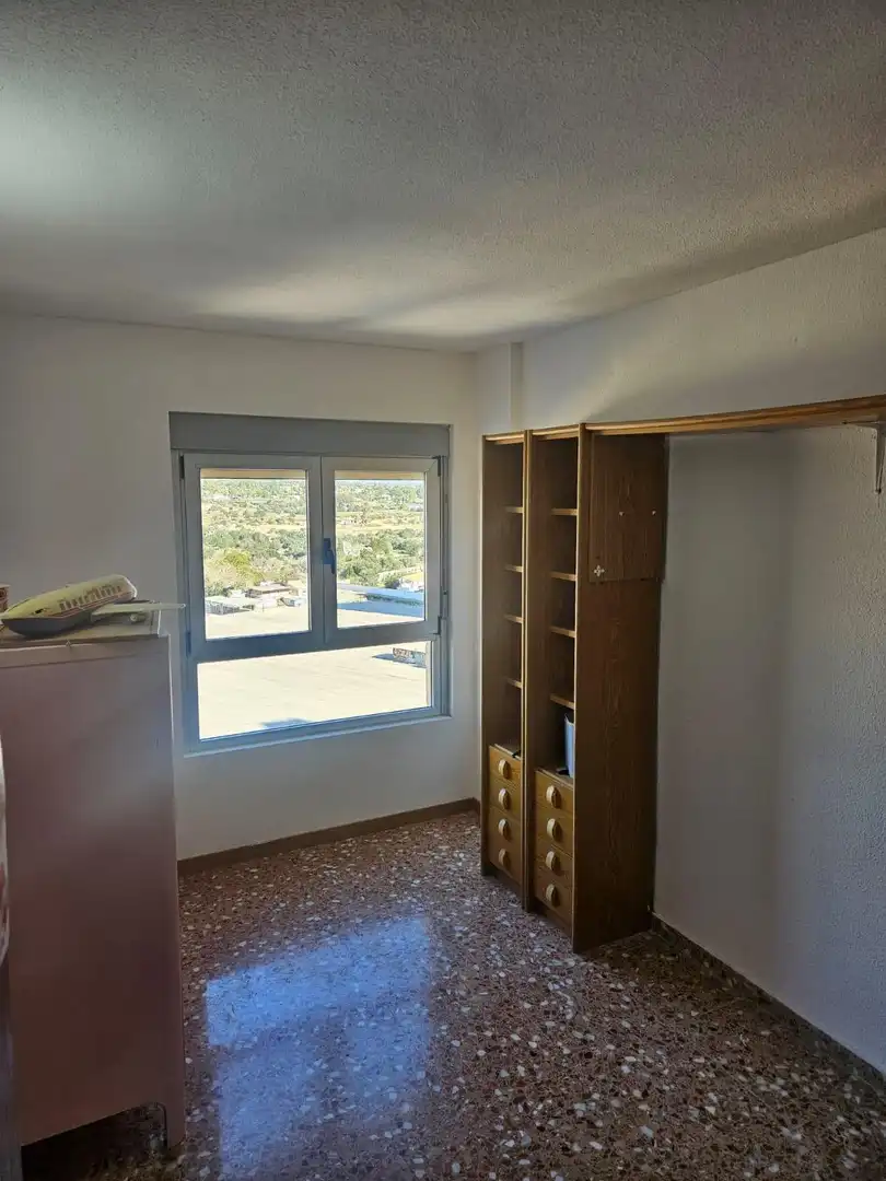 Habitación de Piso en venta en Benidorm con Terraza y Piscina comunitaria
