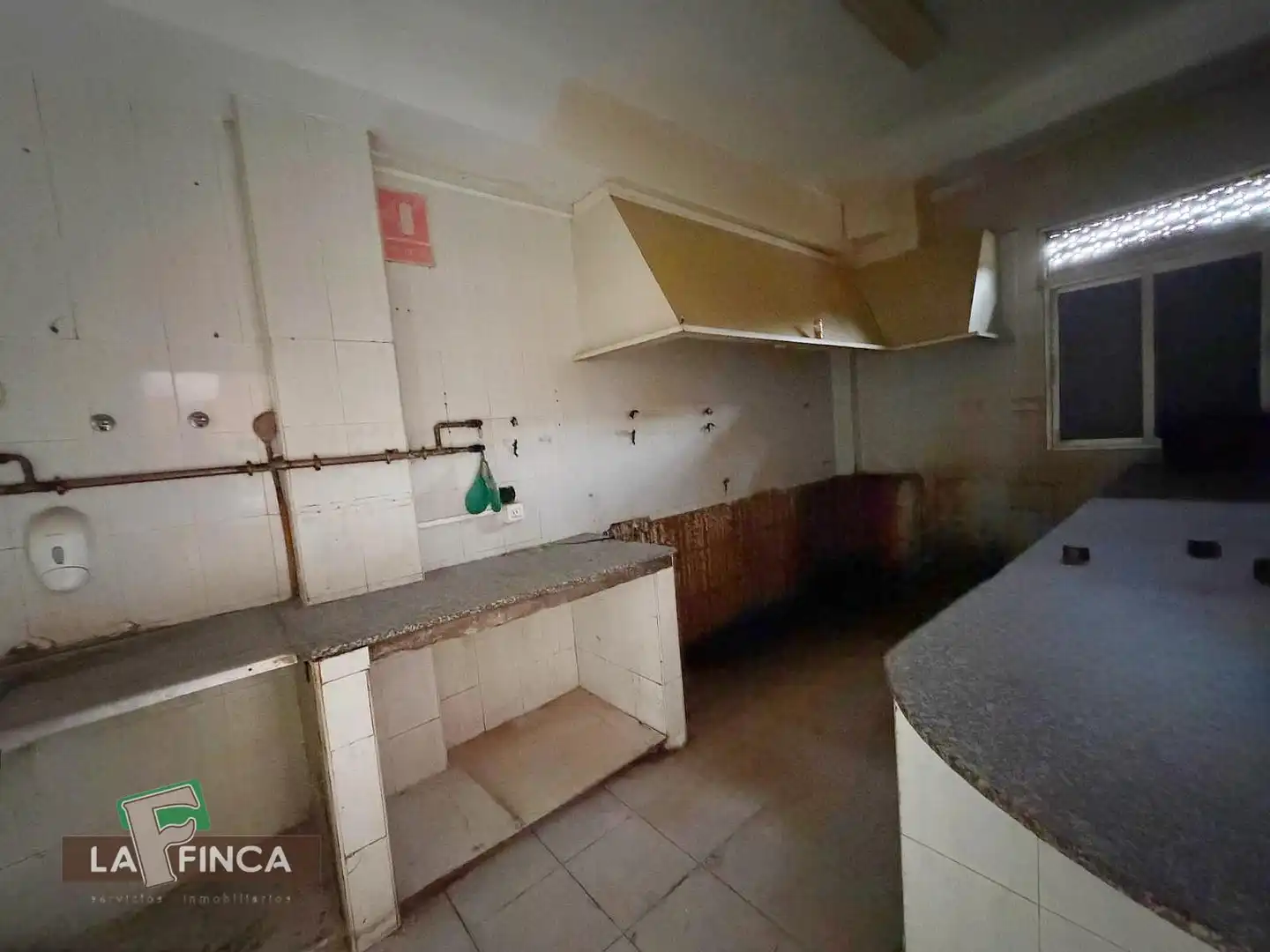Kitchen of Commercial properties for sale in Avilés
