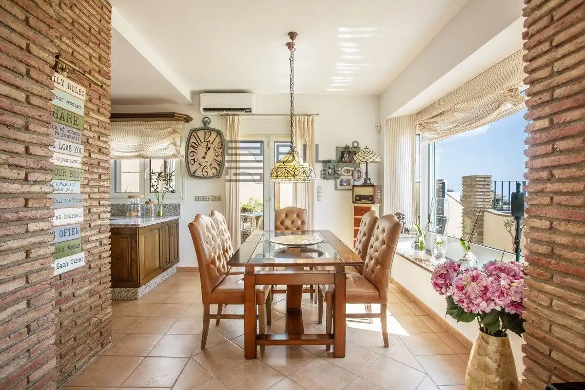 Detached homes for sale in de la Cañada, Rancho Domingo - La Hacienda