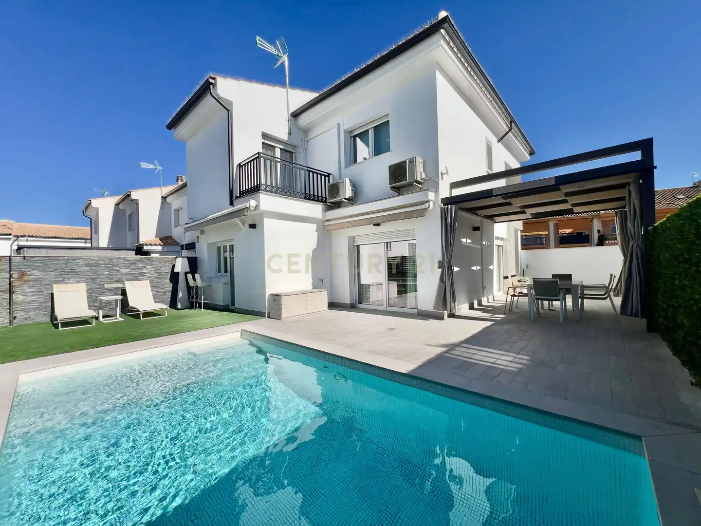 Maison avec terrasse à louer à Calle Gloria Fuertes, 9, Ogíjares, Spain 9