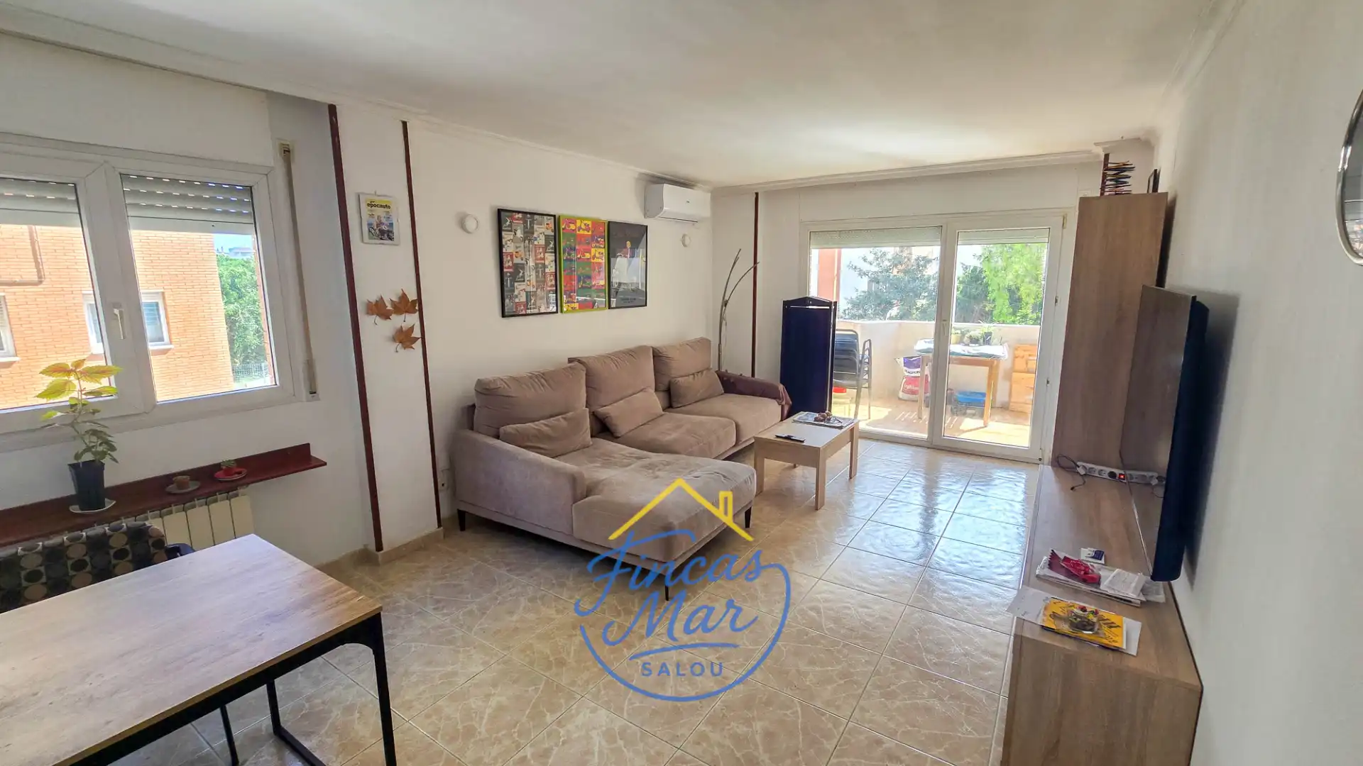 Sala de estar de Piso en venta en Salou con Aire acondicionado, Terraza y Amueblado