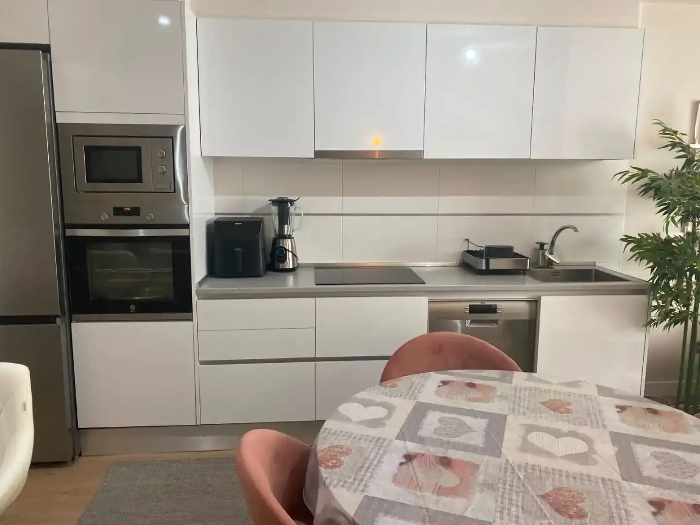 Cuina de Dúplex en venda en Oleiros amb Aire condicionat