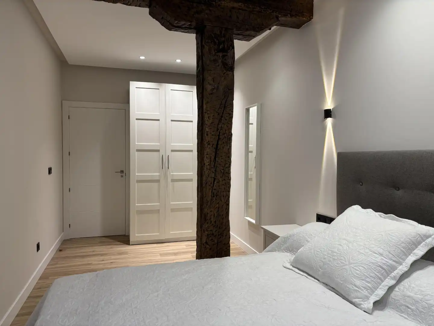 Habitación de Piso de alquiler en Bilbao  con Amueblado y Balcón