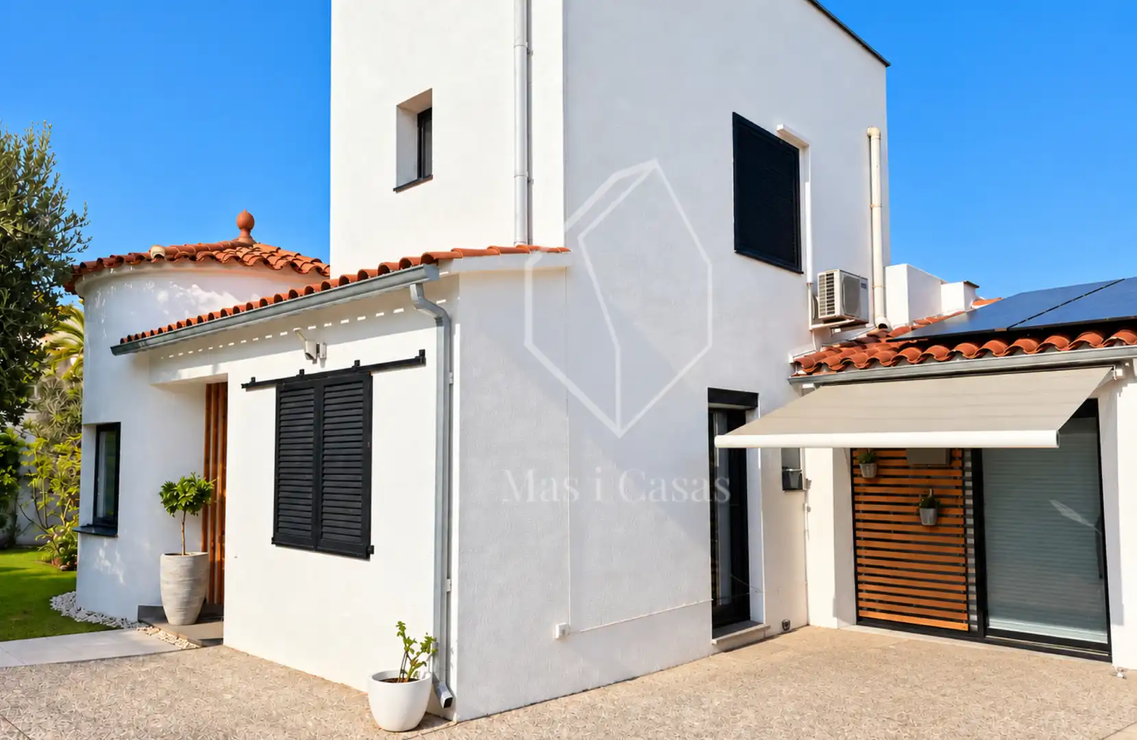 Casa amb piscina en venda a Passatge Vall de Bianya 21, imagen 37