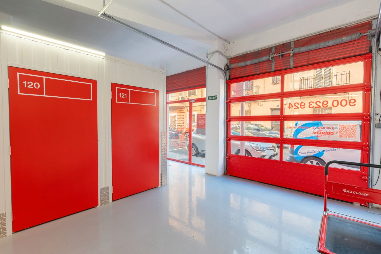 Box room to rent in  Palma de Mallorca  with Alarm