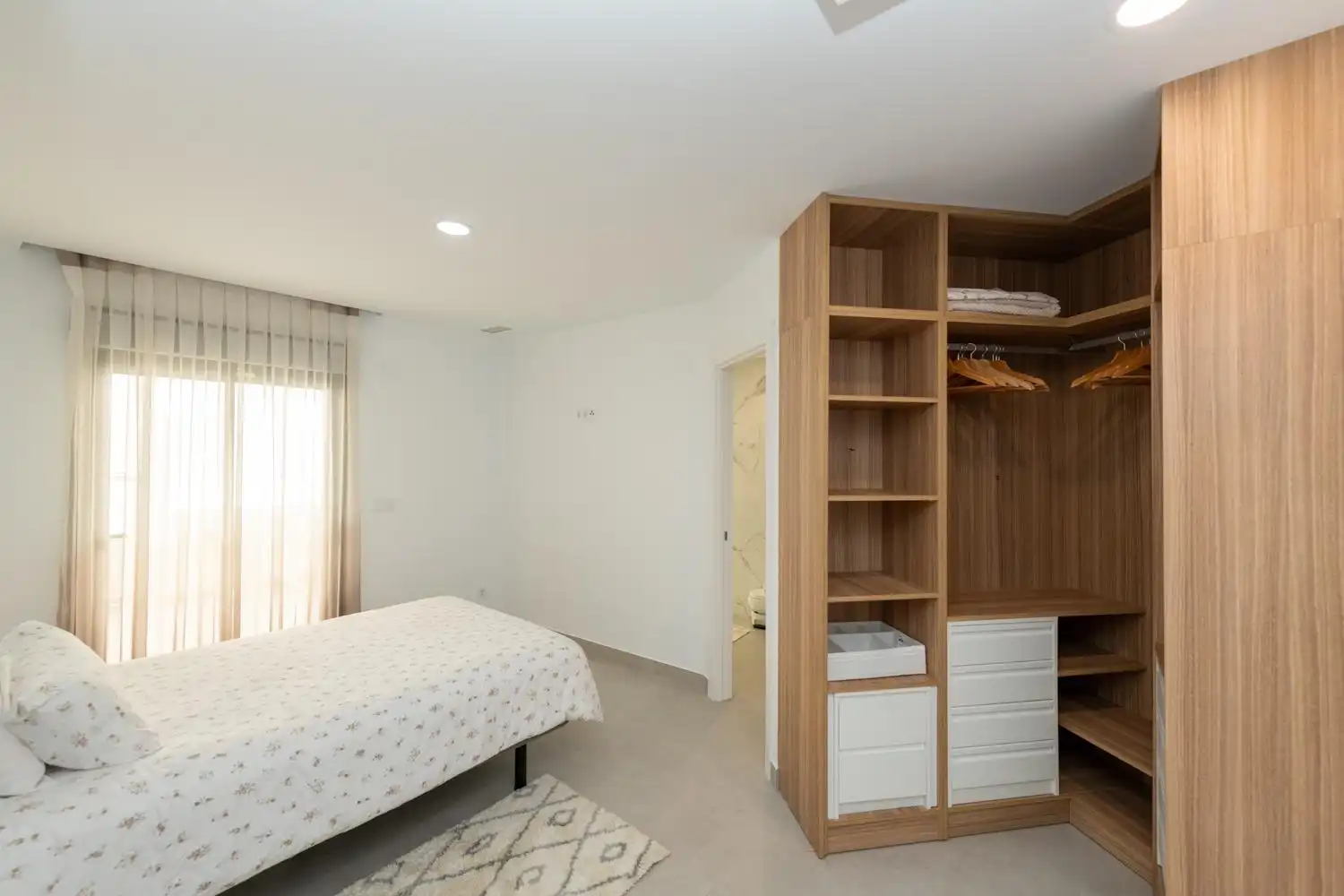 Schlafzimmer von Haus oder Chalet zur Miete in El Campello mit Klimaanlage, Privatgarten und Terrasse