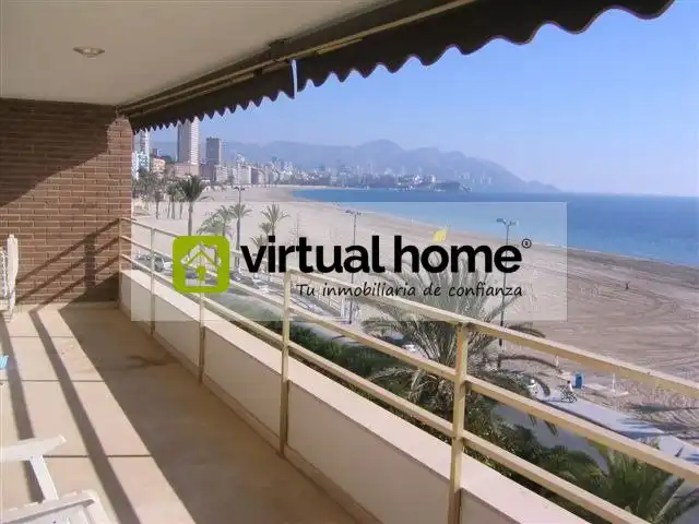 Flat with pool for sale in Playa de Poniente