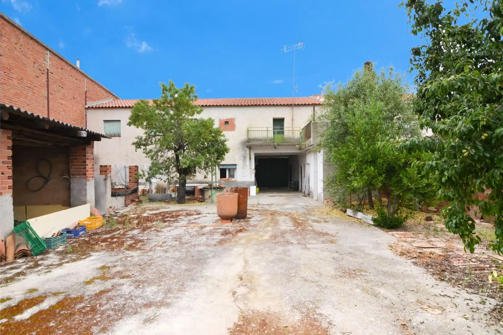 Casa con jardín en venta en Camarena, imagen 3