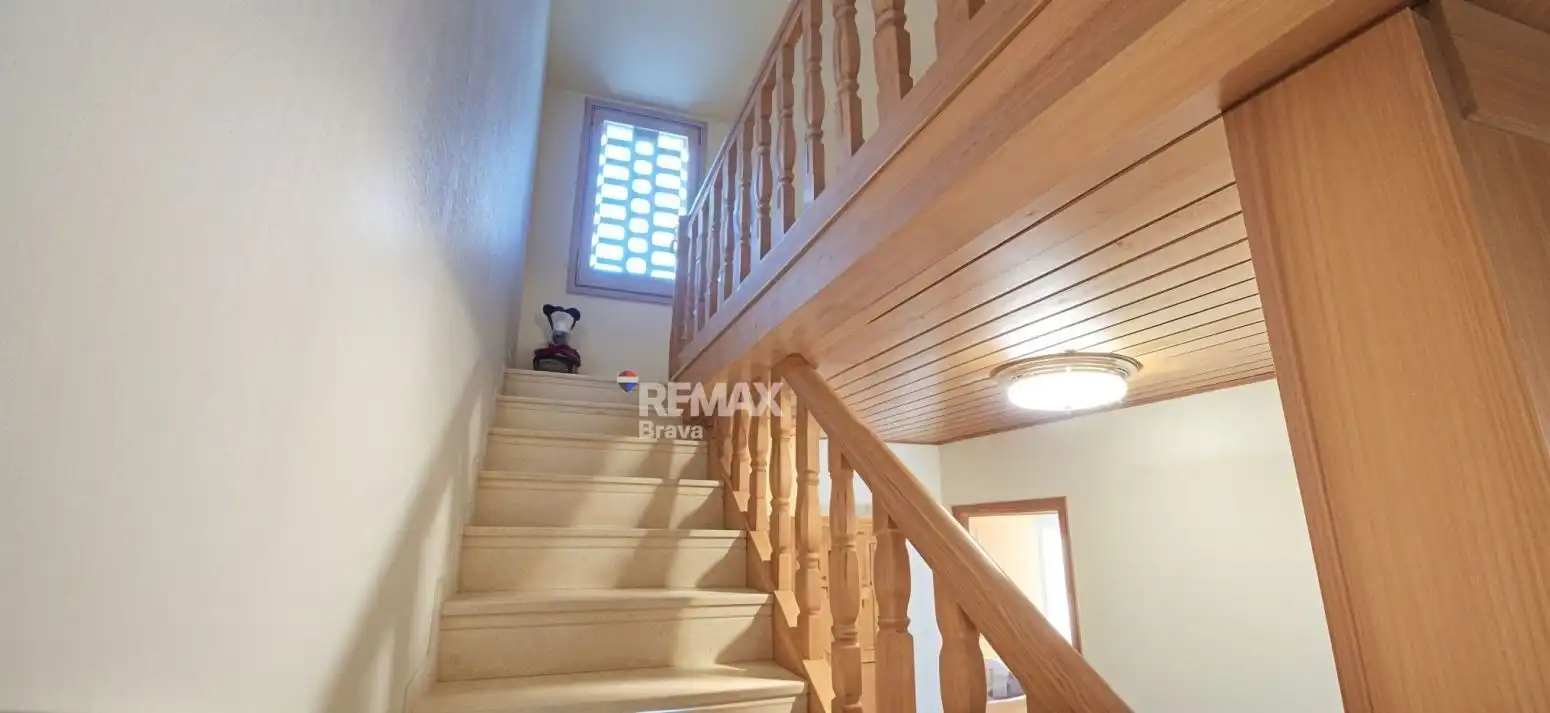 Casa adosada en venta en Celrà con Aire acondicionado, Jardín privado y Terraza