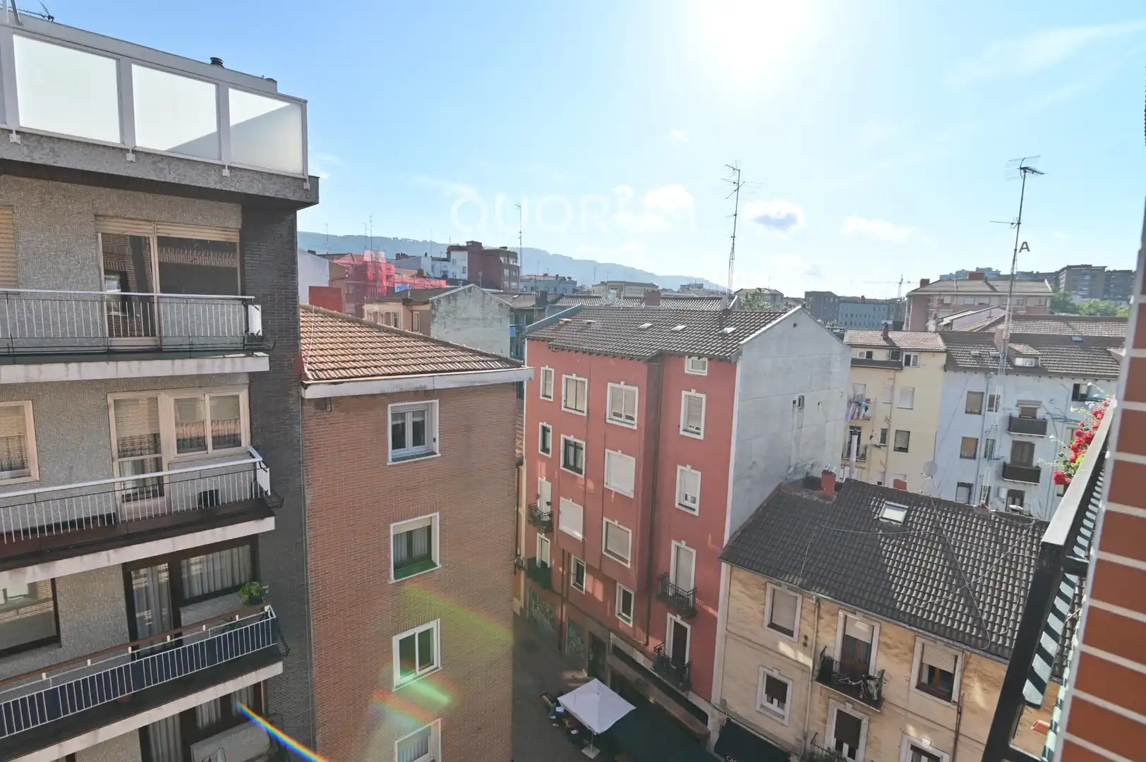 Vista exterior de Piso en venta en Barakaldo  con Terraza, Amueblado y Balcón