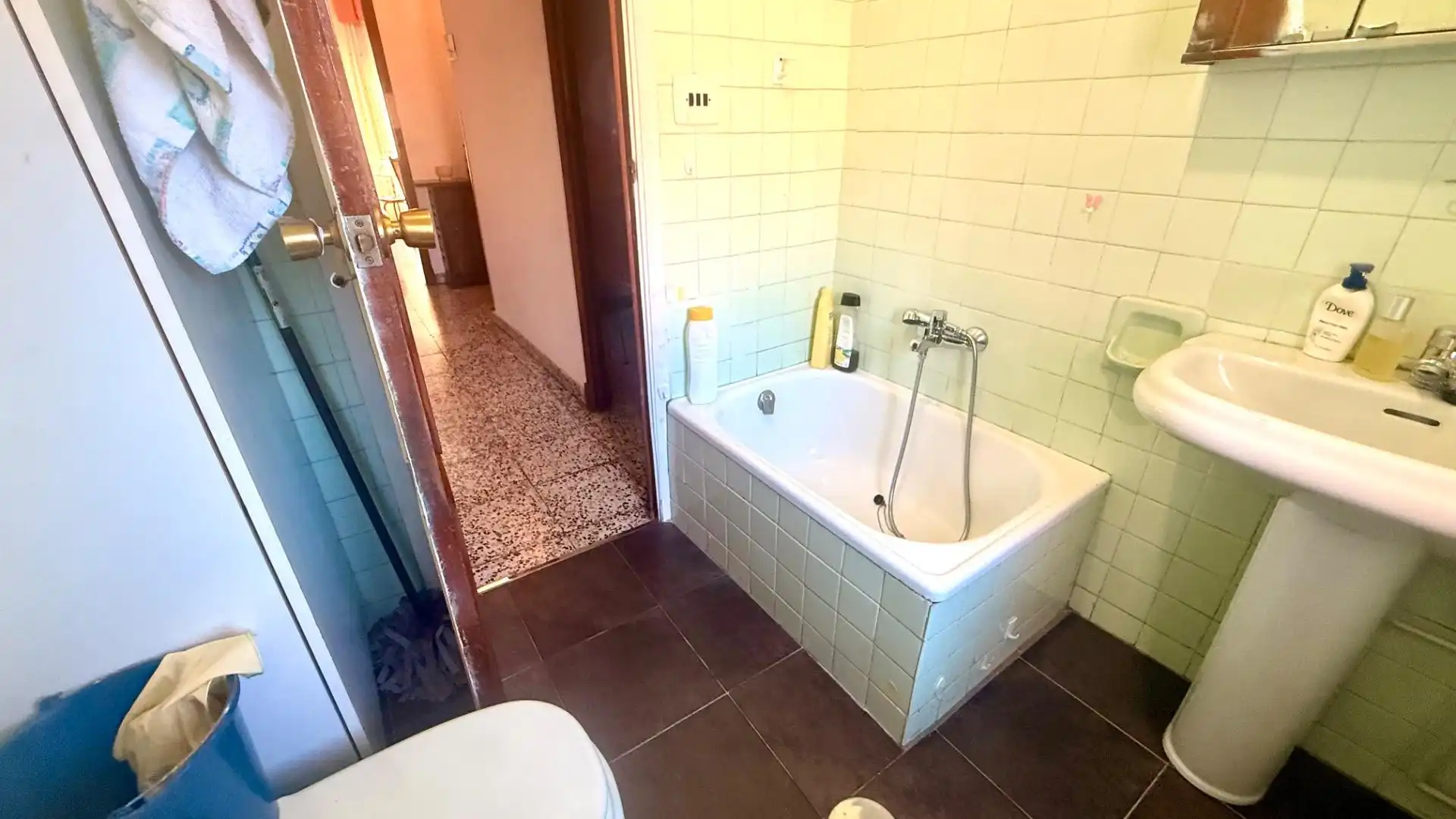 Bathroom of Flat for sale in Ourense Capital   with Heating, Storage room and Furnished