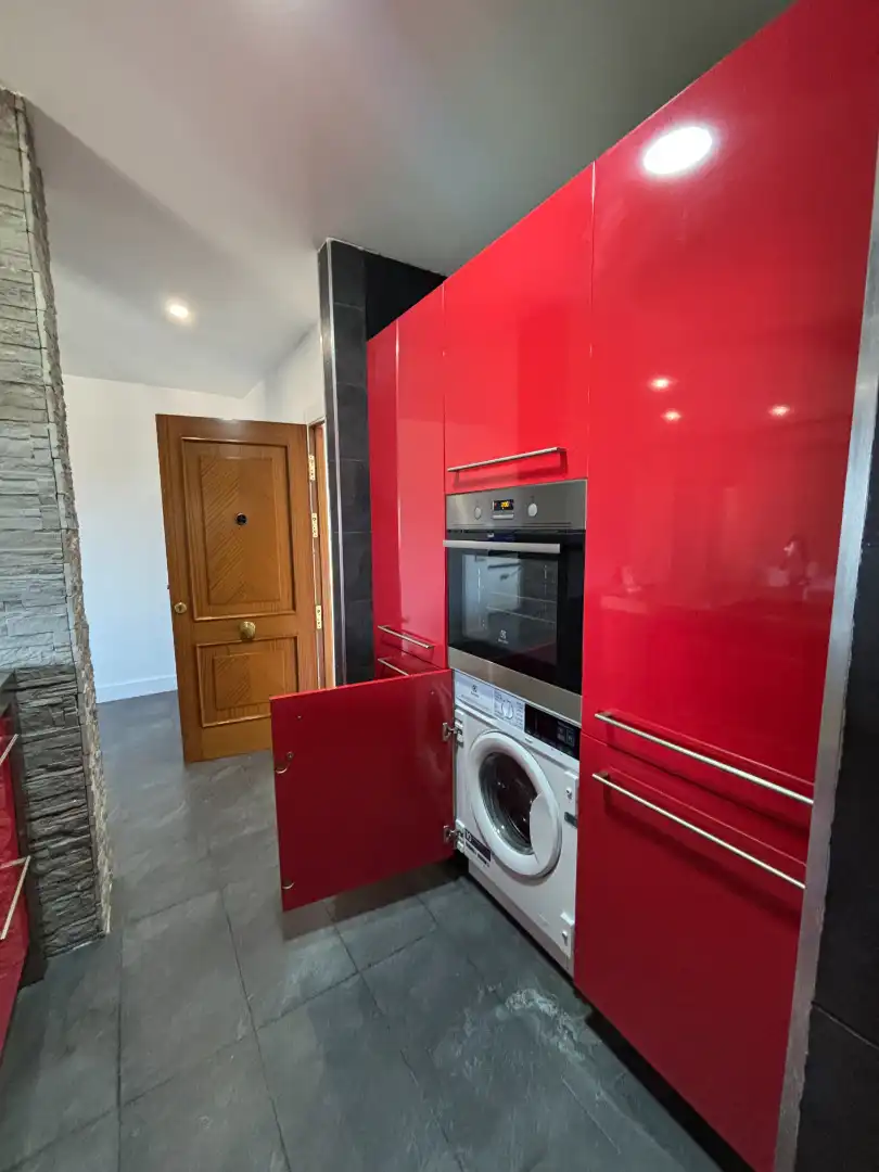 Cocina de Ático de alquiler en La Zubia con Aire acondicionado, Calefacción y Jardín privado