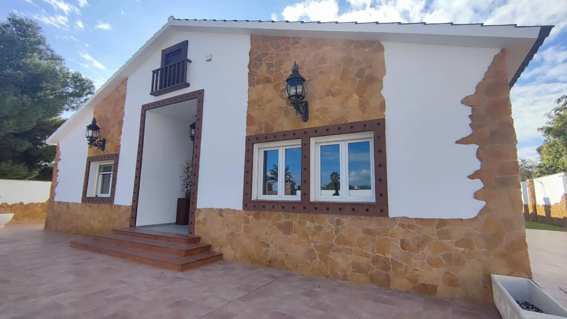Vista exterior de Casa o chalet en venta en Mutxamel con Aire acondicionado, Calefacción y Jardín privado